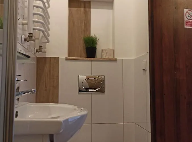 U Julii * שצ'בניצה